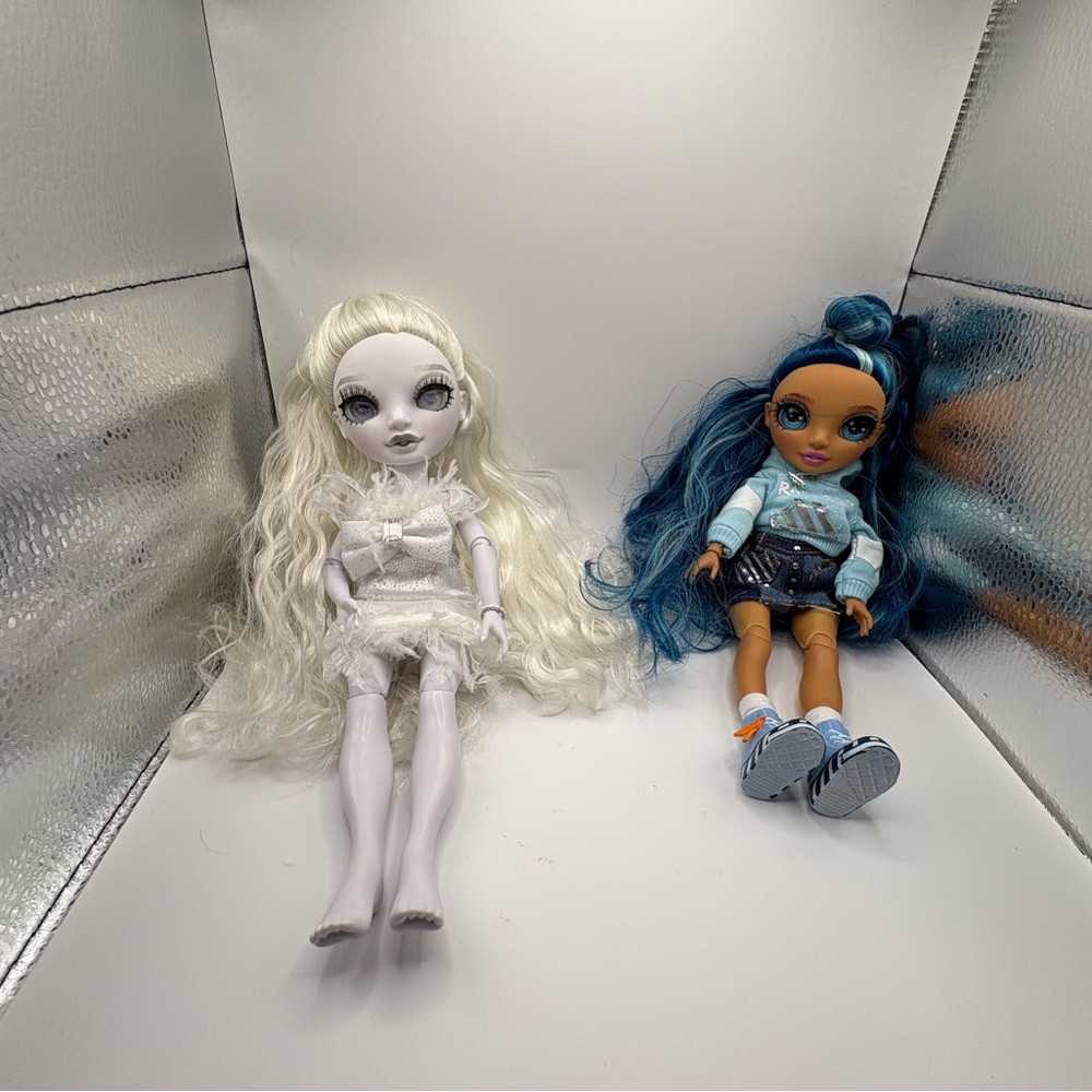 Rainbow High Natasha and Skylar